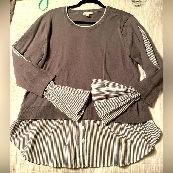 NY&Co Split Sleeve Too - Picture 1 of 1